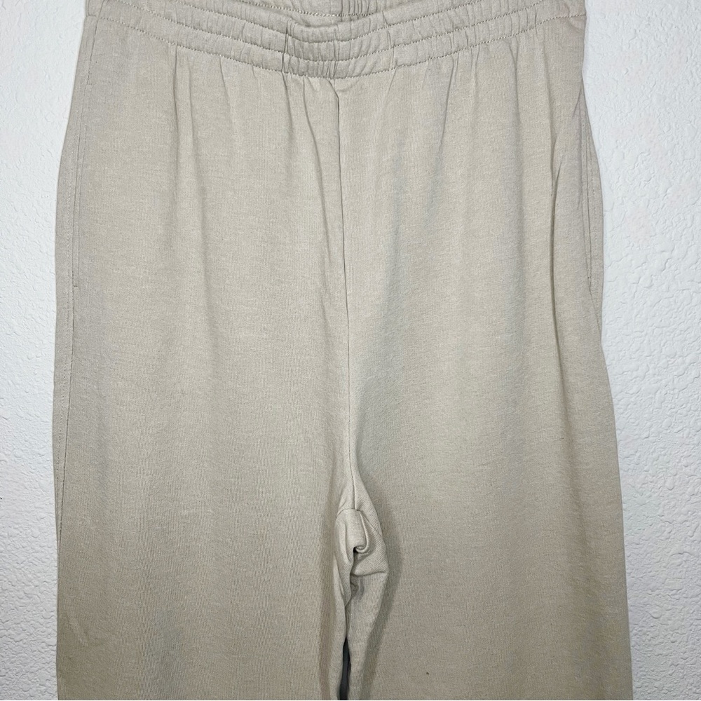(Sold) H&M Beige Relaxed Fit Joggers Taupe Sweatpants Oversized Loungewear - Picture 7 of 9
